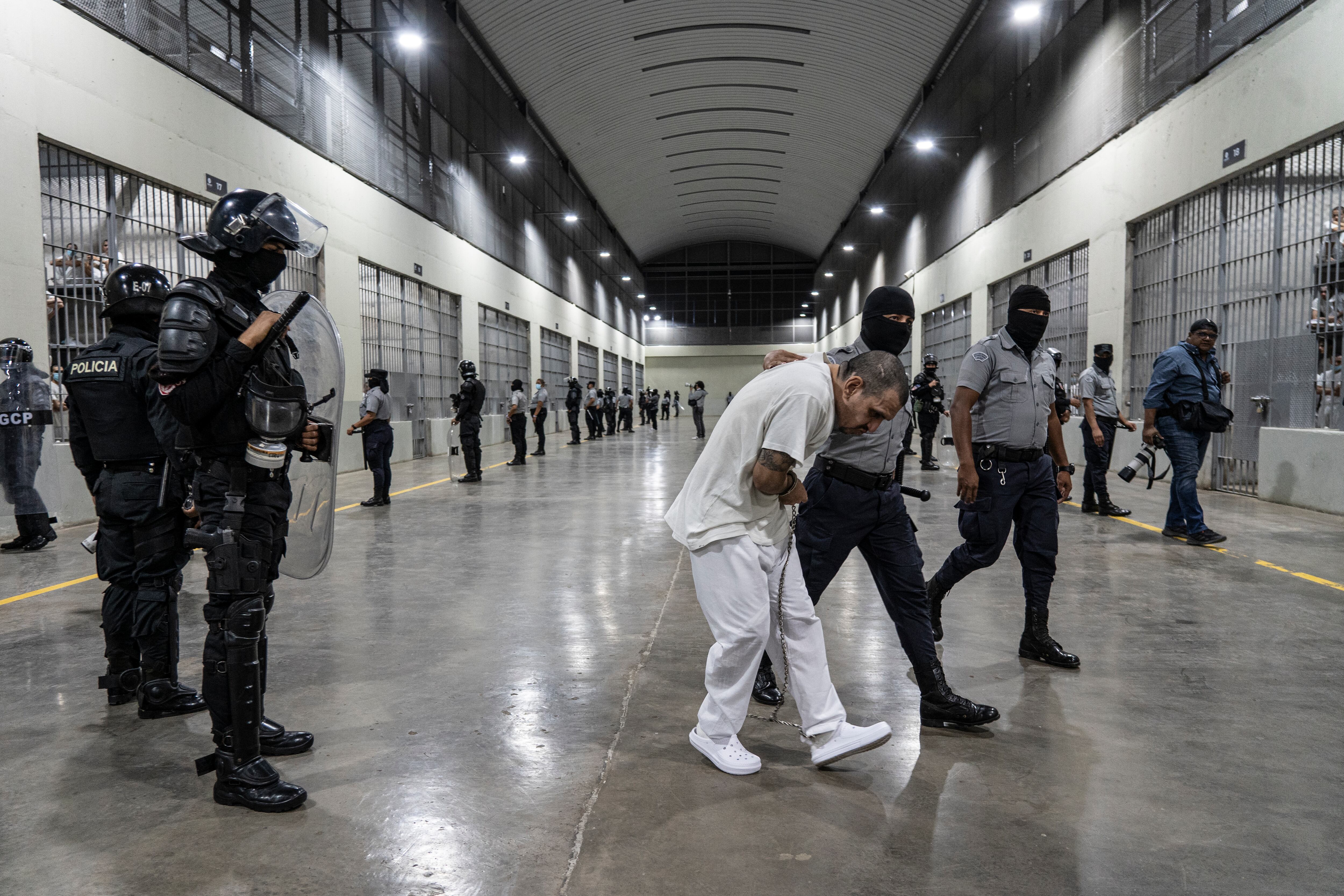 El Centro de Confinamiento del Terrorismo (Cecot), la megacárcel para pandilleros promovida por Nayib Bukele. 