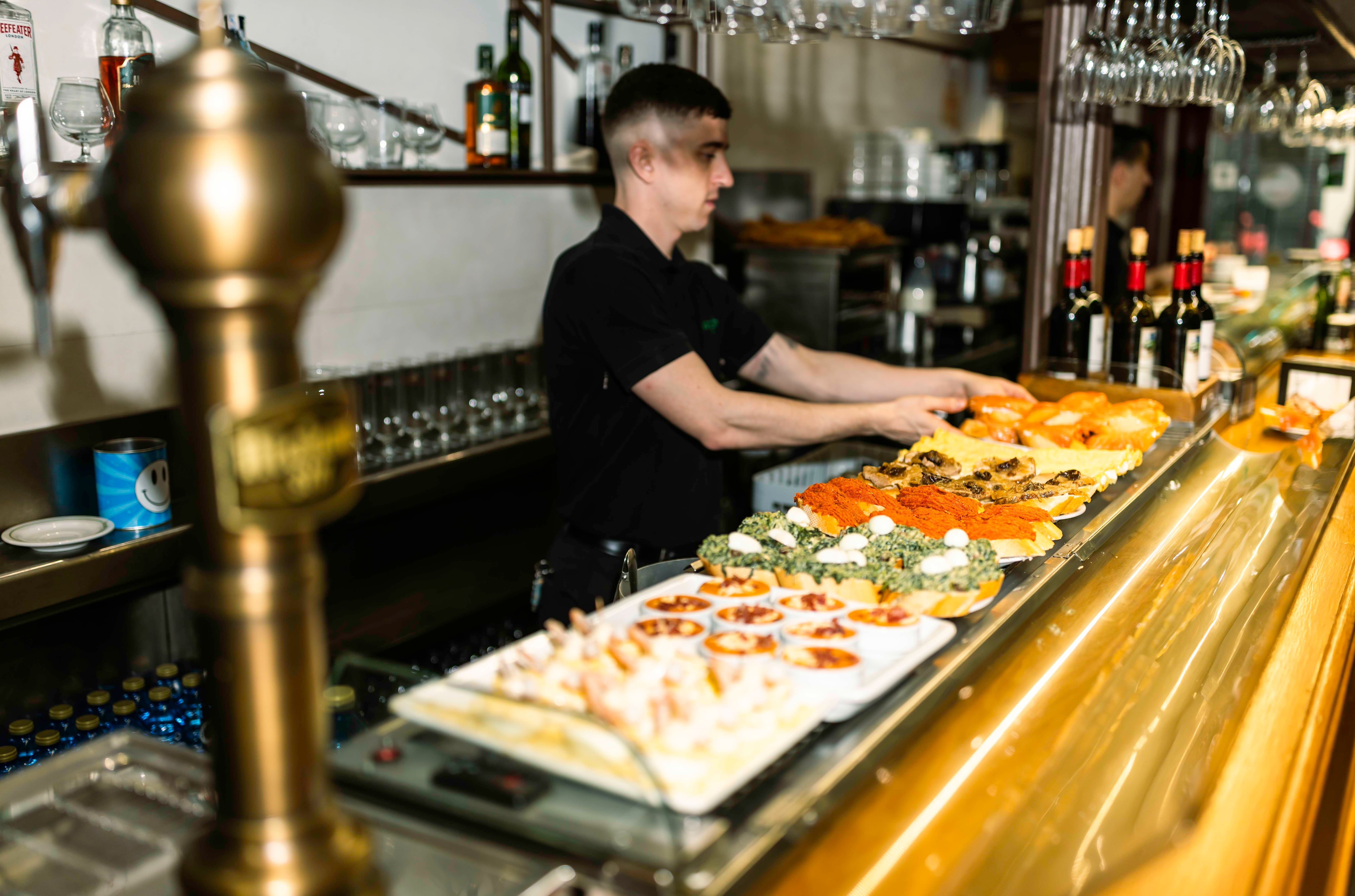 Barra de tapas y pinchos de Jurucha.