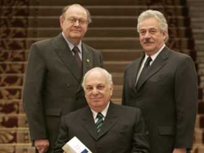 Pedro Luis Barcia, Alfredo Matus Olivier y Gonzalo Celorio Blasco (de izquierda a derecha).
