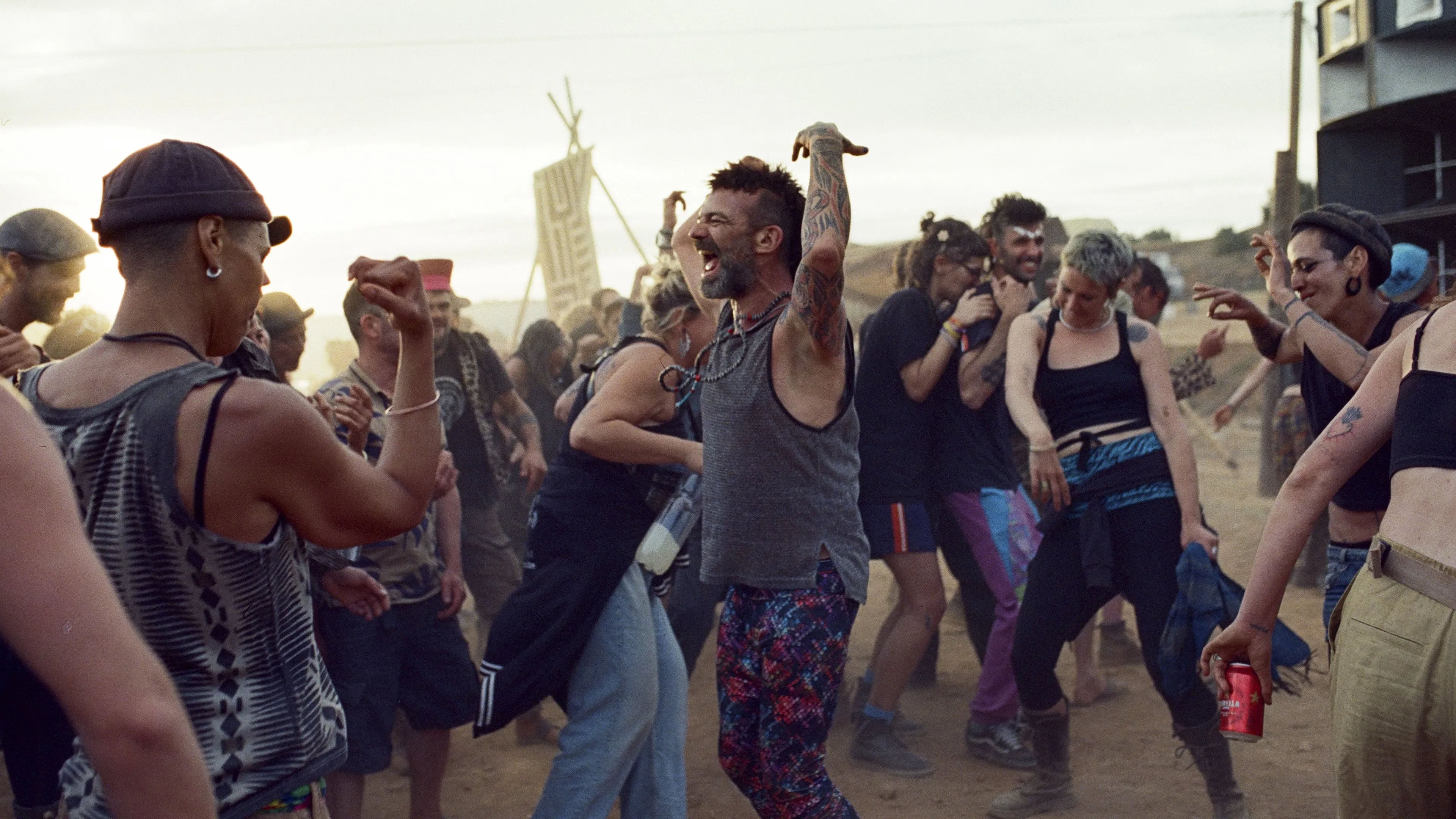 Lo que ‘Sirāt’ y la cultura ‘raver’ nos enseñaron