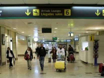 131 Operaciones de vuelo canceladas en las 5,30 primeras horas de huelga