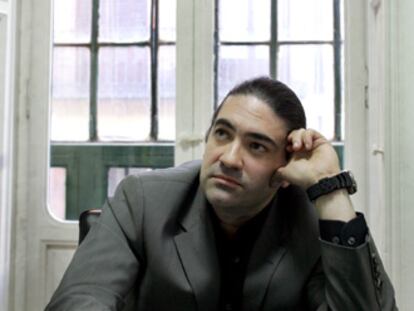 Eduardo Arroyo, en su estudio en Madrid durante la entrevista.