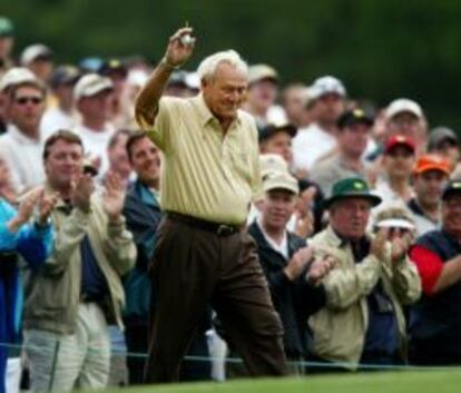 Arnold Palmer, leyenda del golf, falleció en la noche del domingo al lunes.