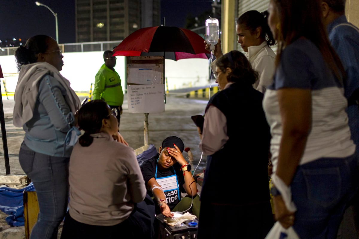 Relatives of political prisoners in Venezuela stage hunger strike in response to broken promises of their release
