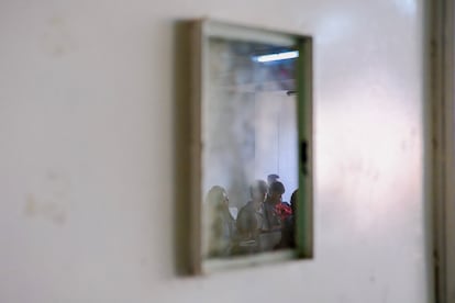 Estudiantes durante una clase en el centro educativo.