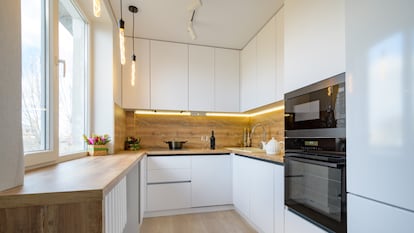 Artículo de EL PAÍS Escaparate que describe las mejores ofertas en productos de hogar superventas disponibles en Amazon