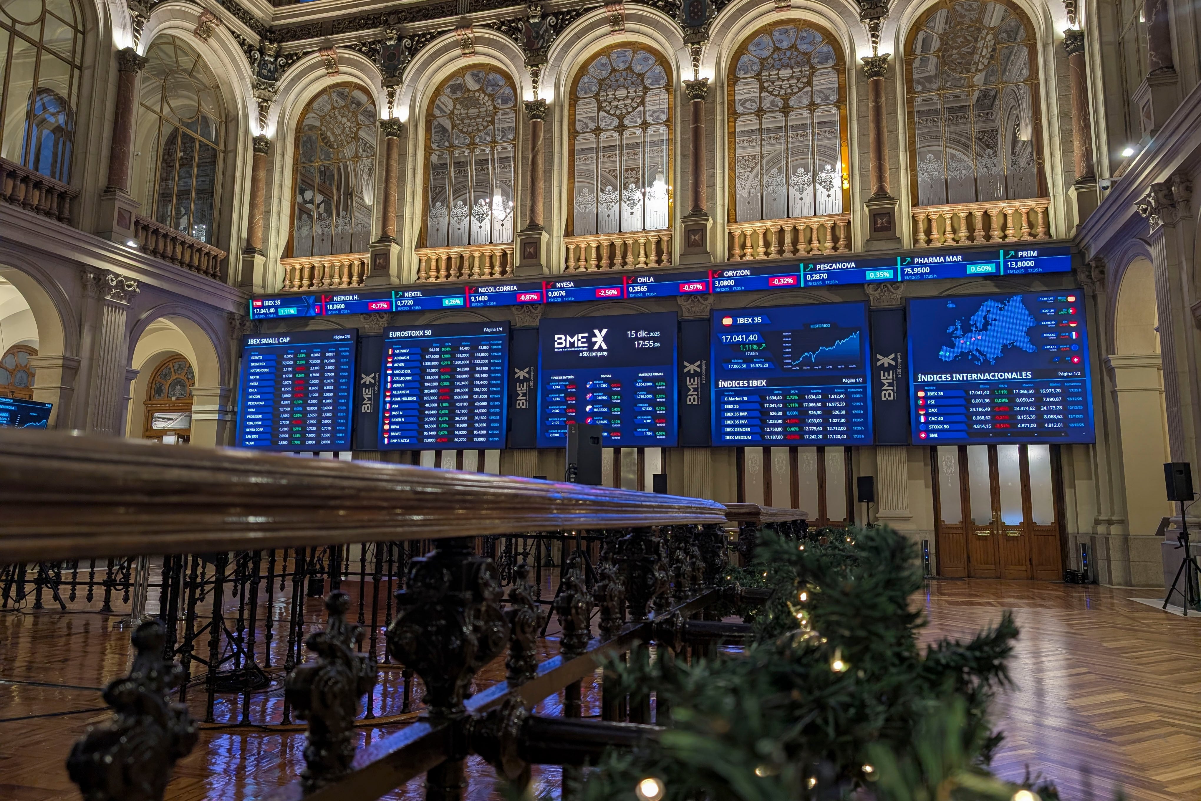 Interior del Palacio de la Bolsa en Madrid.
