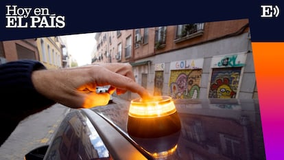 La asociación mayoritaria de guardias civiles no está de acuerdo con la DGT en sustituir los triángulos por la baliza V16