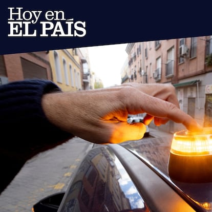 La asociación mayoritaria de guardias civiles no está de acuerdo con la DGT en sustituir los triángulos por la baliza V16