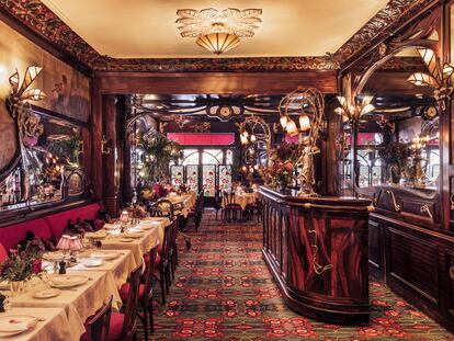 Interior of Maxim's, in Paris. Image provided by the restaurant.