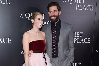 Emily Blunt y John Krasinski

Llevan años gozando de la simpatía del público por el cariño y carisma que transmiten en la alfombra roja. Gracias al estreno de Un lugar tranquilo, ahora también son considerados como los responsables del mayor hallazgo cinematográfico en el género de terror de lo que va de año. La racha continúa: Blunt dará vida a Mary Poppins en la esperada secuela que prepara Disney y Krasinski estrena serie de Amazon basada en las novelas de Jack Ryan.