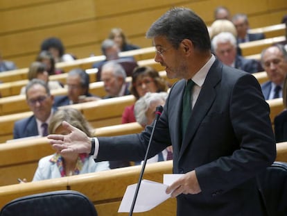 El ministro de Justicia, Rafael Catalá, en el Senado esta semana en la sesión de control al Gobierno.