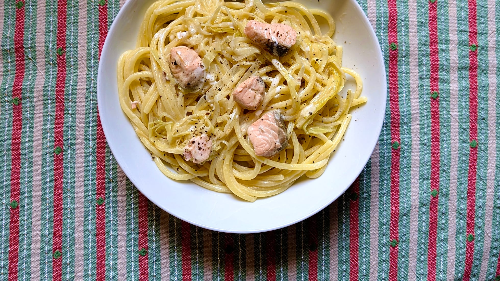 Pasta con salmón y puerros-image