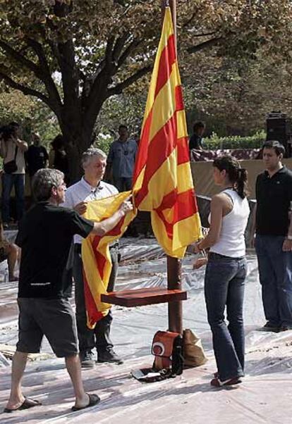 Preparativos para los actos de la Diada que se celebran hoy en Barcelona.