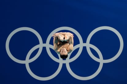 El italiano Giovanni Tocci durante la ronda preliminar de salto de 3 metros.