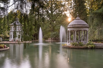 Los jardines de mayor tamaño del sur de Europa se encuentran en el Palacio Real de la localidad, rematado por Felipe II sobre la casa Maestral, de principios del siglo XV.