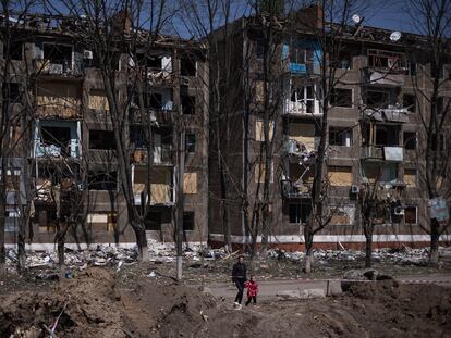 Bloques de viviendas afectados por un ataque ruso en Kramatorsk (Ucrania).