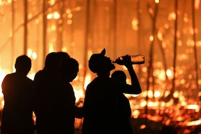 Na manhã desta terça-feira, o incêndio já havia sido controlado, segundo a Secretaria de Segurança Pública do Amazonas. De acordo com o subcomandante do Corpo de Bombeiros do Amazonas, Coronel Josemar Santos, o fogo foi controlado por volta da 1h da madrugada desta terça-feira.