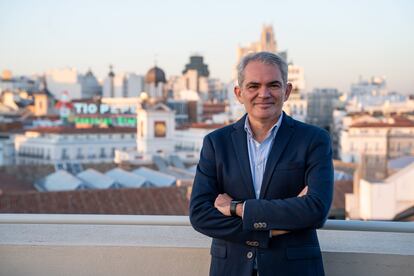 UMusic Hotels ha nombrado a Eduardo Maiza nuevo director de experiencias y acuerdos. Ha desarrollado su  dilatada trayectoria profesional en empresas como Paramount Global, HBO, Parques  Reunidos y Proactiv Entertainment, además de participar en grandes eventos como los premios MTV Europe Music Awards, Disney On Ice, Friends Fest de Comedy Central o el  CaixaBank Experiences Ciutat Fest, colaborando con grandes marcas nacionales e  internacionales.