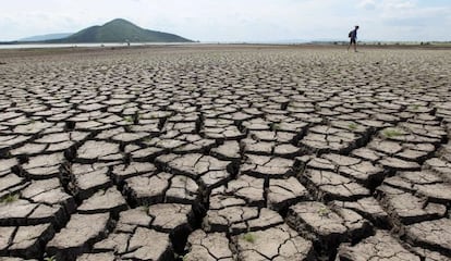 Seca na Tailândia, a 190 quilômetros de Bangcoc.