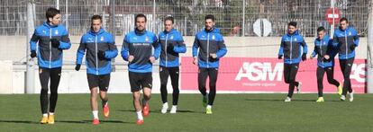 Els jugadors de l'Espanyol, durant l'últim entrenament