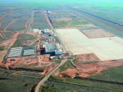 Imagen a&eacute;rea instalaciones aeropuerto Central Ciudad Real.