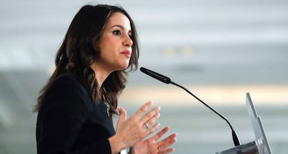 La portavoz de Ciudadanos en el Congreso, Inés Arrimadas, durante una comparecencia. 