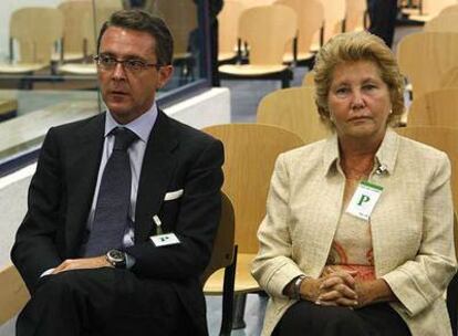 Antonio Camacho y María Pilar Giménez-Reyna, los principales imputados del <i>caso Gescartera.</i>