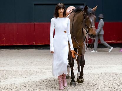 La estética ecuestre (caballo incluido) protagoniza la nueva colección de Longchamp