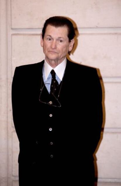 Jean Louis Scherrer, modisto francés, durante la recepción de la Legión de Honor en 2009.