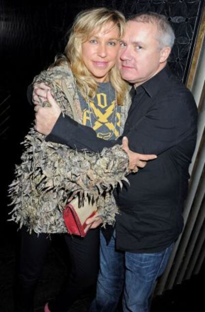 Damien Hirst y su excompañera, Maia Norman.