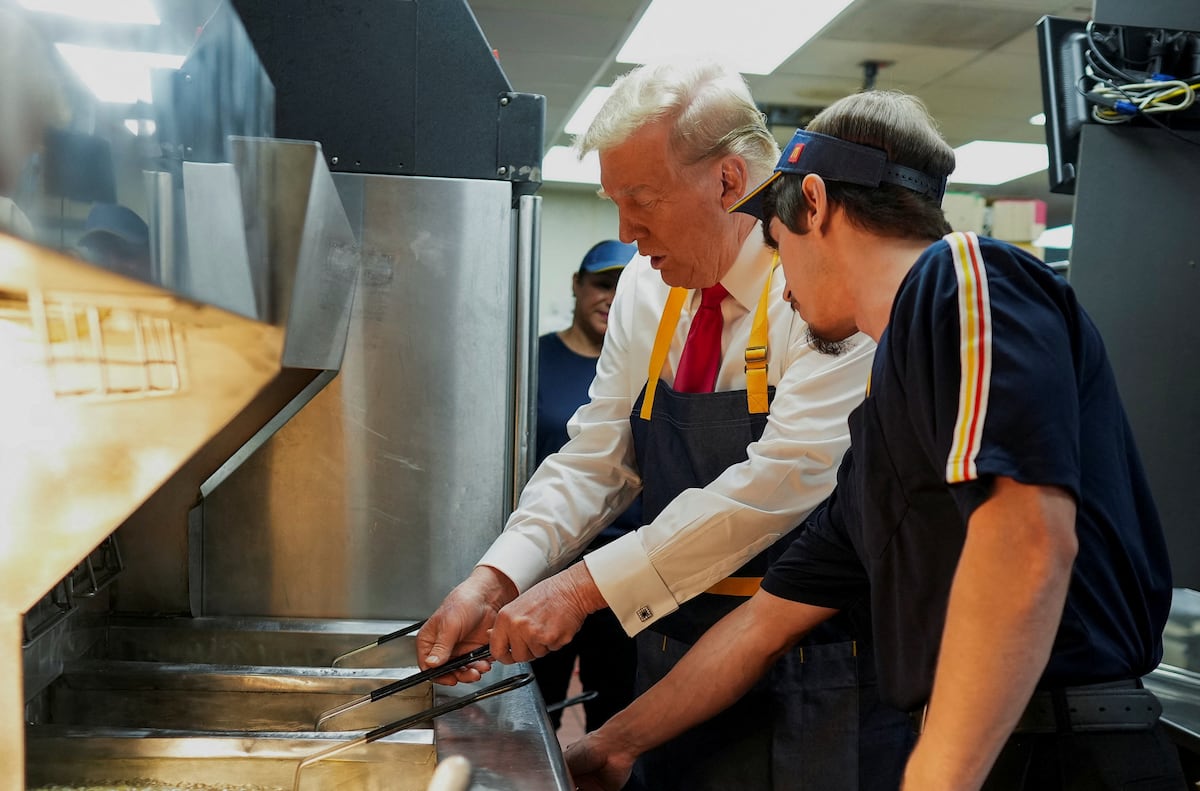 Frying potatoes at McDonald’s, Trump’s unusual stop on the way to the White House