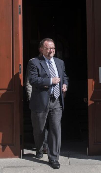 Daniel Fernández, ayer a la salida de la Audiencia Nacional.