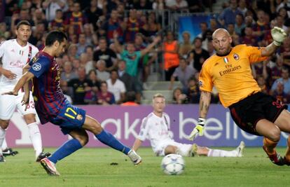 Pedro ha empatado el encuentro habilitado por Messi, que le ha servido el gol en bandeja tras una magnífica incursión en el área.