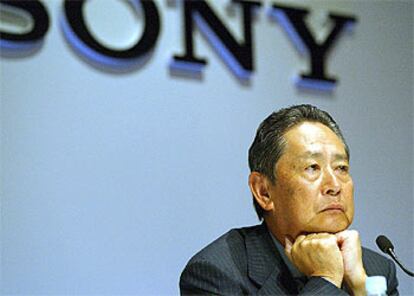 El consejero delegado de Sony, Nobuyuki Idei, durante la conferencia de prensa de ayer en Tokio.