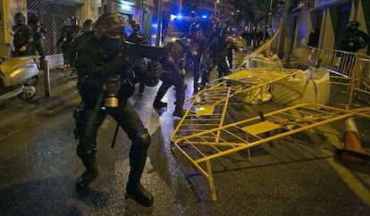 Incidentes tras una manifestación en 2014 en Sants.