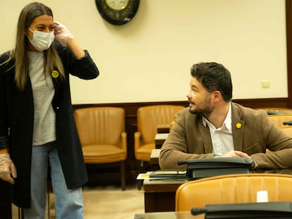 Los portavoces de Junts y ERC en el Congreso, Miriam Nogueras y Gabriel Rufián, en abril de 2020.