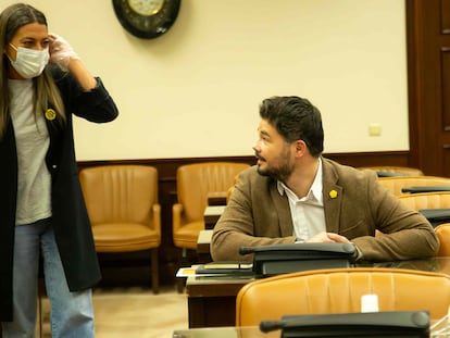 Los portavoces de Junts y ERC en el Congreso, Miriam Nogueras y Gabriel Rufián, en abril de 2020.