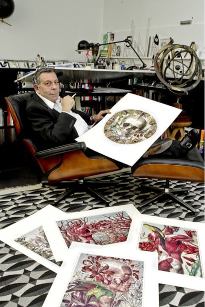 The photographer Juan Gatti in his Madrid studio.