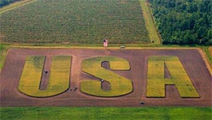 Un campo de trigo en el Estado de Nueva York con las siglas USA en recuerdo de 11-S.