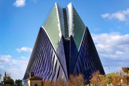 Edificio del Àgora, en la Ciudad de las Artes y las Ciencias de Valencia, que aloja al CaixaForum.