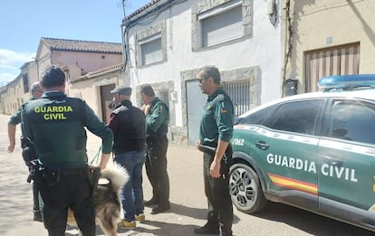 Una persona recientemente desaparecida en Corrales del Vino (Zamora), que fue localizada una hora después del aviso. Imagen cedida por la Subdelegación del Gobierno en Zamora.