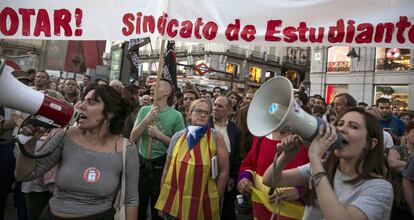 Un momento de la concentración convocada en la Puerta del Sol de Madrid, el 20 de septiembre de 2017.