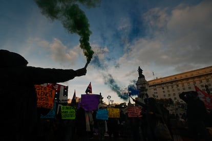 Miles de mujeres y disidencias se movilizan a 9 años del primer Ni Una Menos, este 3 de junio.