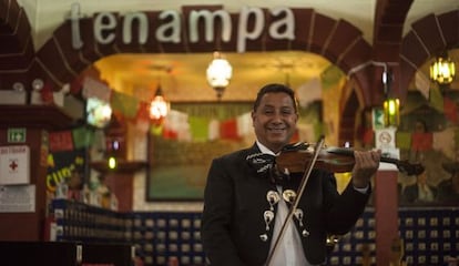 Mariachi en el el tradicional Sal&oacute;n Tenampa de la plaza Garibaldi.