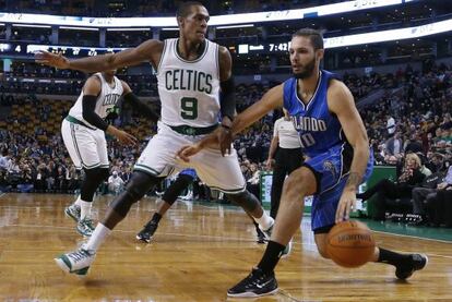 Rajon Rondo (9) en un juego en Boston