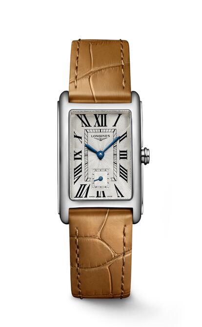 Un reloj clásico como el modelo DolceVita de Longines siempre es un acierto. Su caja de forma rectangular y su correa de piel disponible en siete colores lo convierten en uno de esos diseños eternos.

1.280€