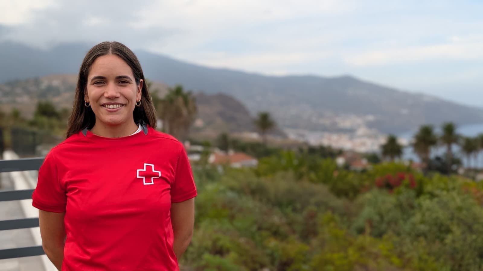 Paula González de la Cruz, voluntaria de la Cruz roja, en el parador de La Palma.