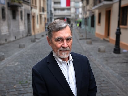 Luis Eduardo Escobar, asesor económico de Jeannette Jara