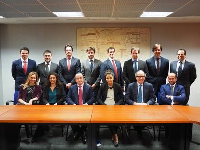 Equipo de ING. De pie: J. Garrido, M. de Andrés, Á. Fernández Quiñones, C. García Peredo, S. Casado, G. Gil, J. Fernández de la Vega y A. Torre; sentados: M. Badiola, C. Riocerezo, C. Paredes, W. Ermilate, J. Muro-Lara y J. Bravo.